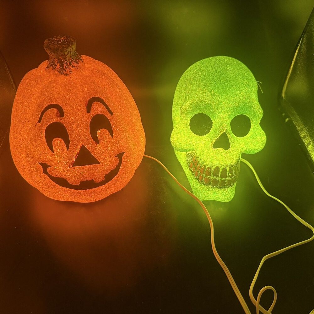 Popcorn Plastic Light Up Pumpkin and skull Halloween Tested & Works